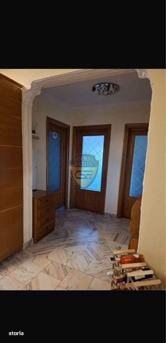 Apartament 3 camere, Zona restaurant Scoica, Universitate, parcare