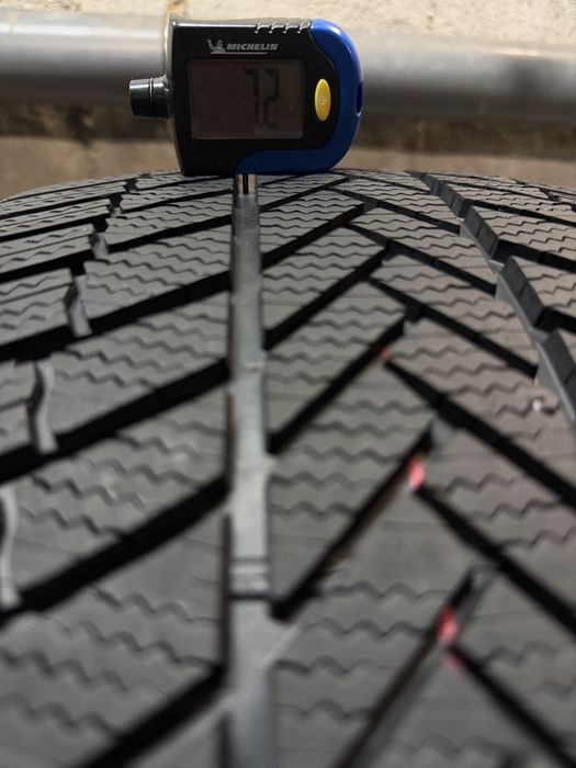 255/35/18 Bridgestone 2бр дот22