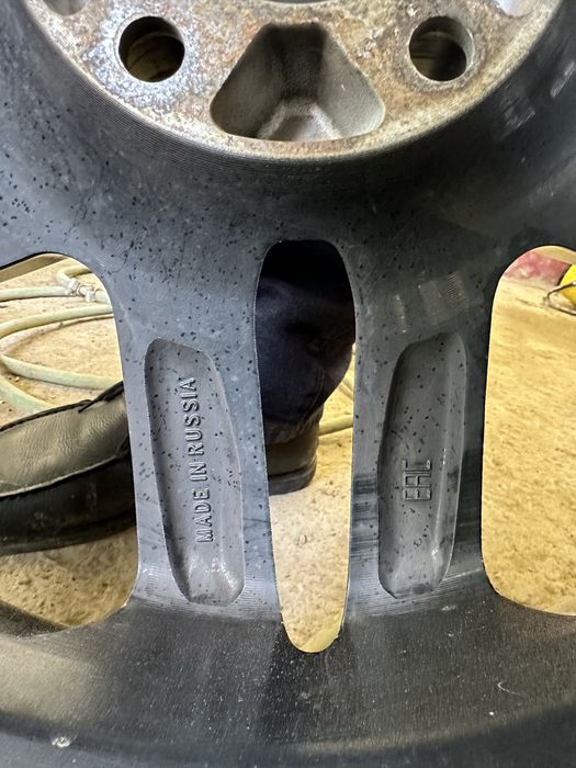 Диски R17 5x114.3 ET50 D67.1