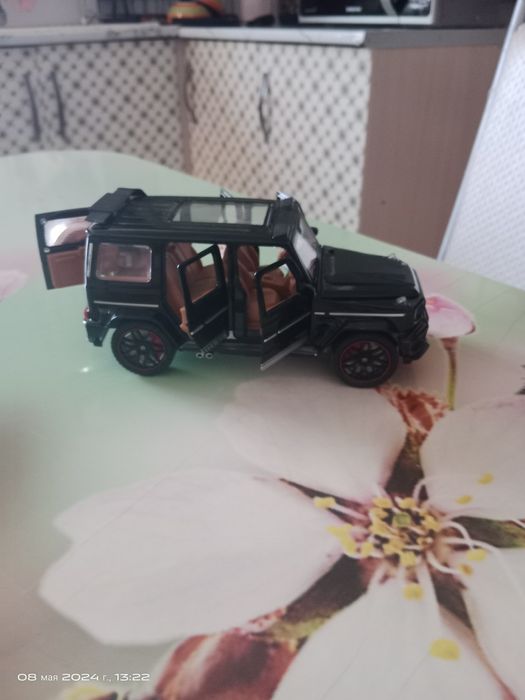 Игрушка машина гелик ваген