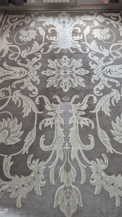 Палас 240*340 чистый Турция