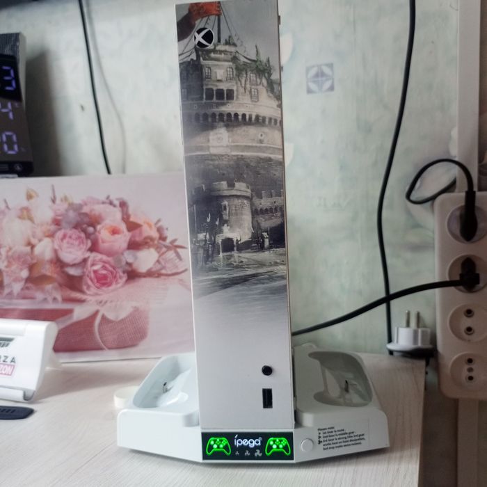 Продам  Xbox series s