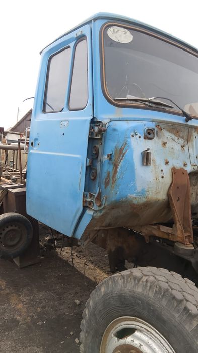 Продам голую кабину Зил 4331