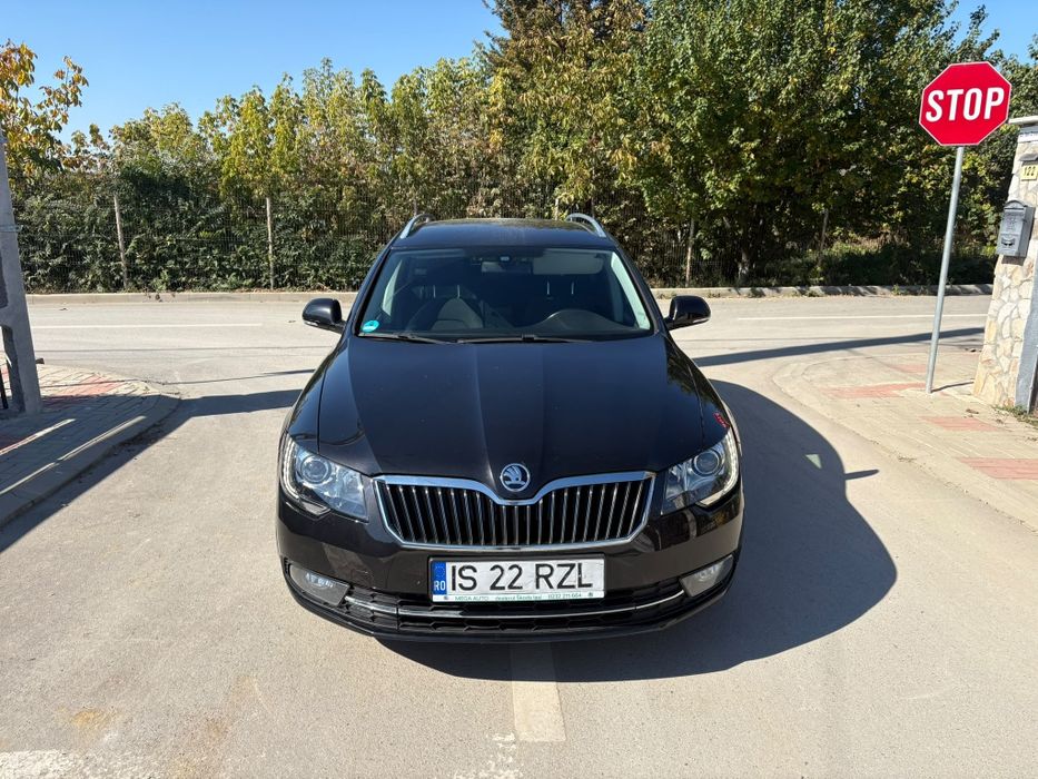 Skoda Superb Combi 2.0 TDI, 140CP, cutie automata DSG