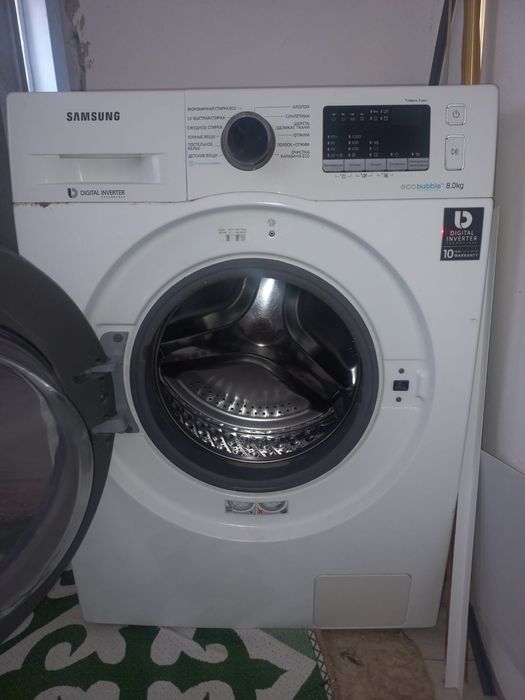 Стиральная машина LG.