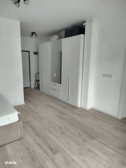 Apartament 1 camera l la cheie l Su 37 mp l zona Eroilor