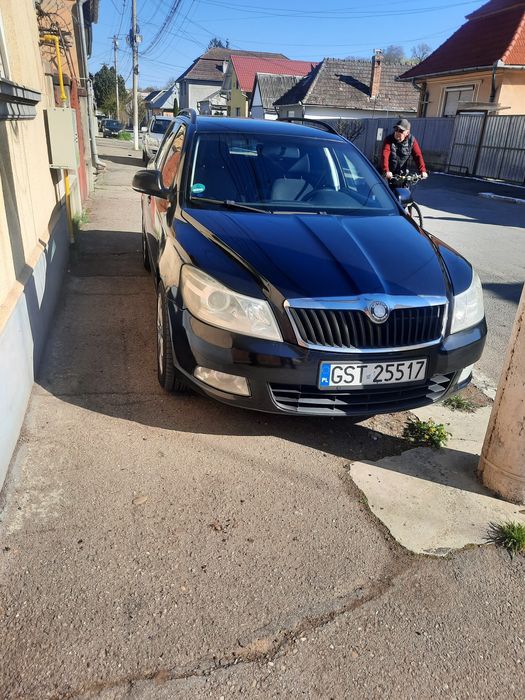 Vând skoda Octavia premia