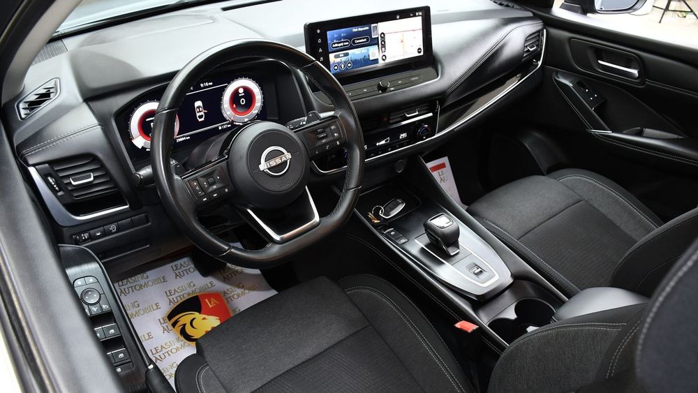 Nissan Qashqai 29.900KM Faruri Led Camere360 Lane Side Assist Ceasuri Plasma NaviMare