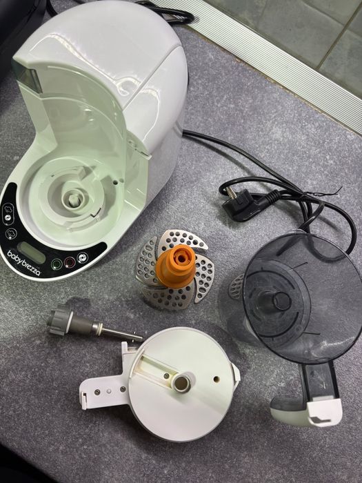 Baby Brezza One Step Food Maker Deluxe – aparat preparare mâncare bebeluși