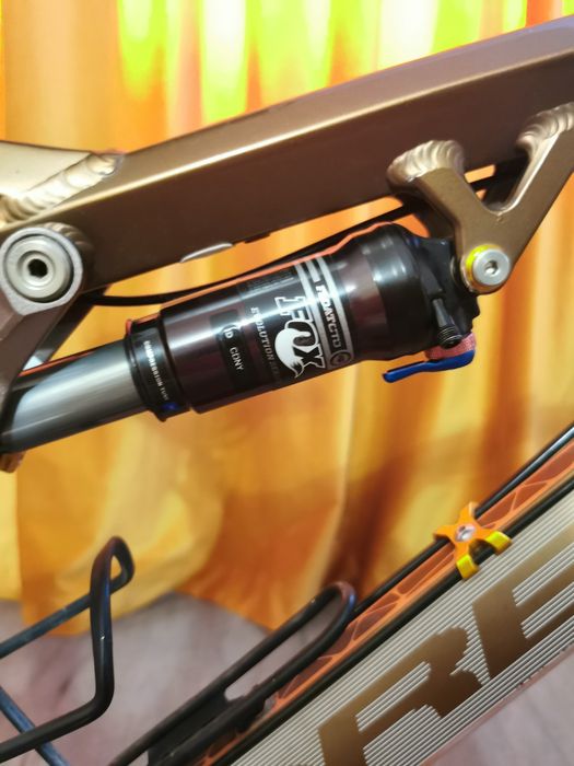 Bicicleta full suspension Fox Orbea occam 29