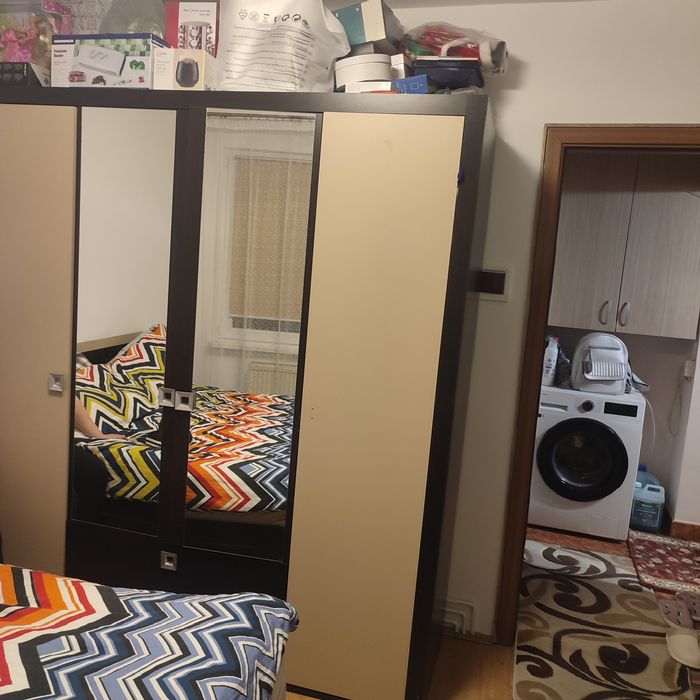 Apartament cu 2 camerei+garaj sub bloc