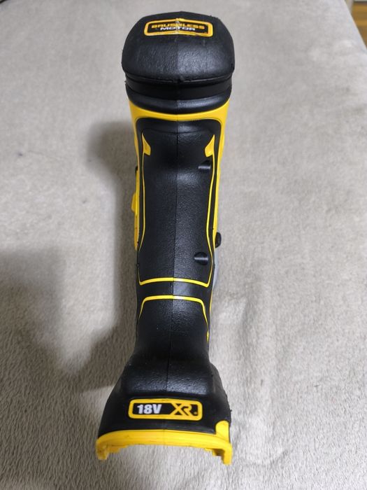 Fierăstrău Pendular Dewalt DCS335(2022)