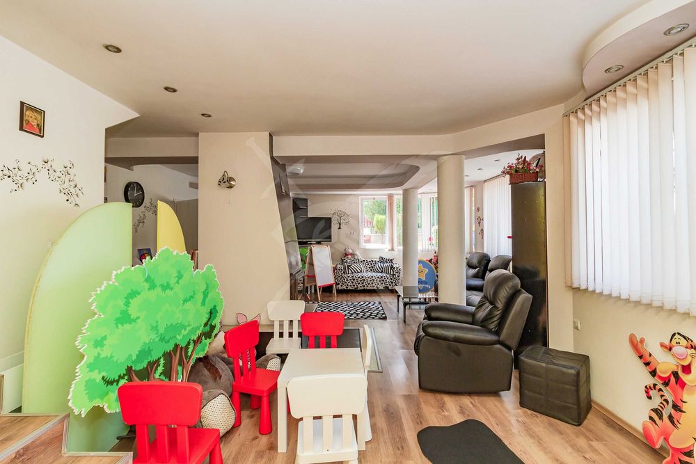 Продава се Къща в София, Левски - 450 кв.м за 1700 €/кв.м - Снимка #19