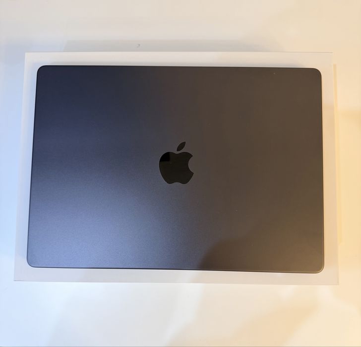 Macbook Pro M4 14 inch