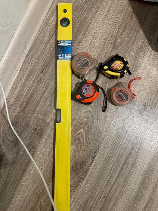 Уровень и рулетки