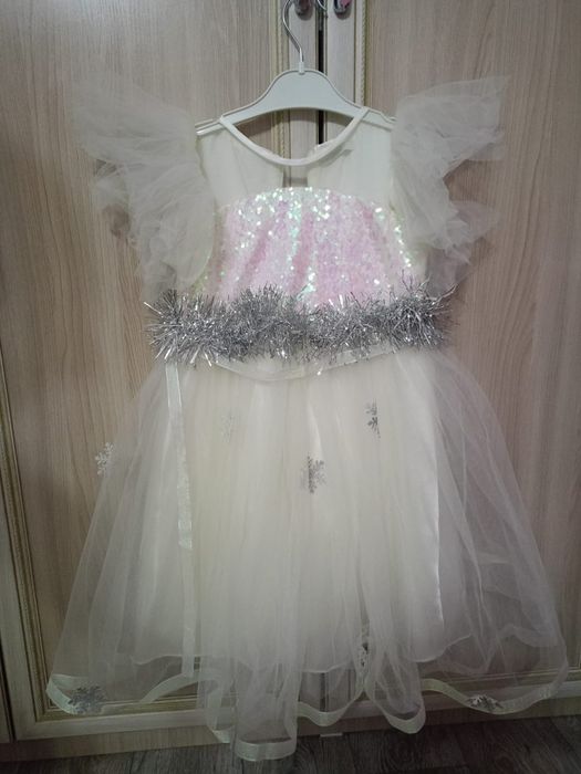 Продам платье р. 116