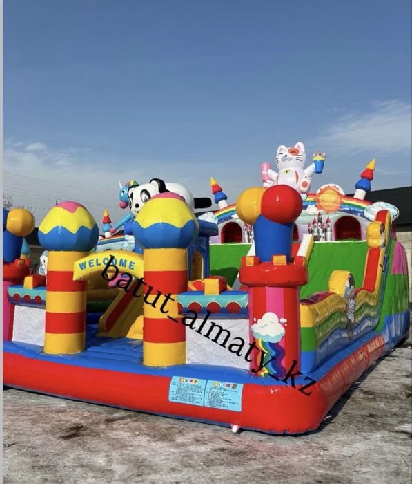 Надувной батут новый продам атракцион