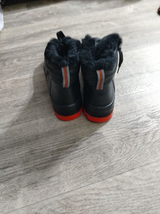 Ботинки зимние спец обувь.