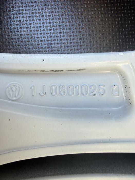 Jante BBS Vw Audi Skoda Seat 6Jx15H2 ET38 cod 1J0601025 dimensiuni 5X100