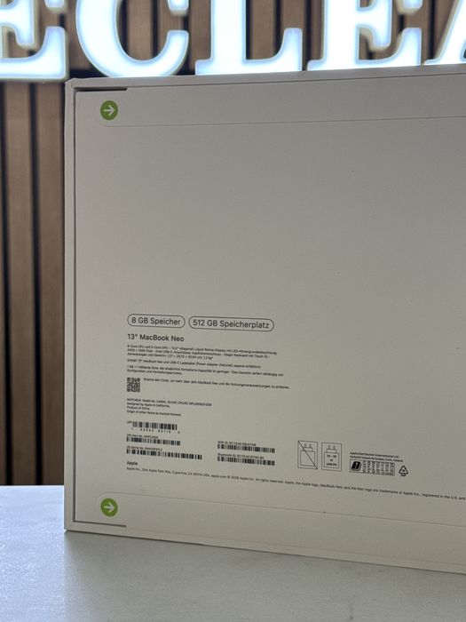MacBook Neo / 13-inch / 512GB / 8GB RAM / Silver / Sigilat