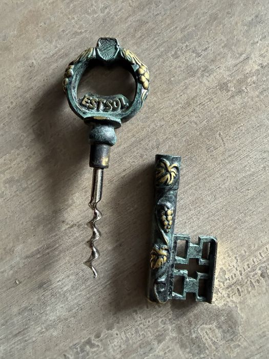 Cheie tirbușon bronz