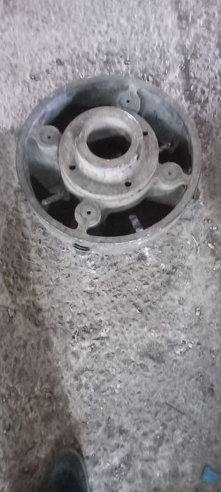 Продам четырехкулачковый патрон d-400