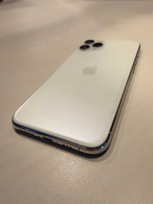 iPhone 11 Pro 64 GB Silver – baterie 76%