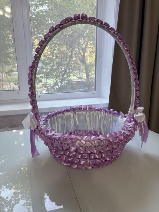 Продам корзину для подарков