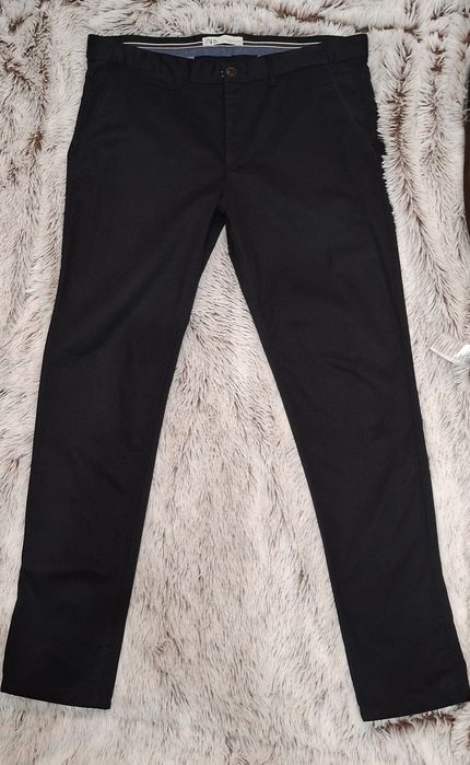 Pantaloni bărbați Zara men ,marimea 34 ,noi fără etichetă.