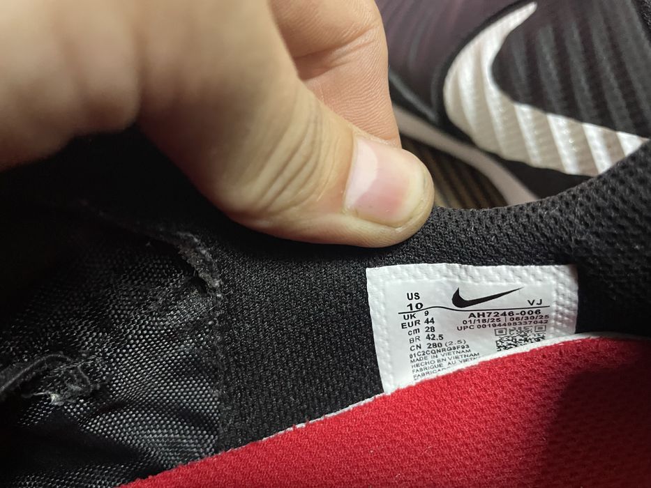 Продам кроссы от Nike Tempo X