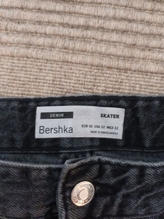 blugi baggy bershka raver marimea 42
