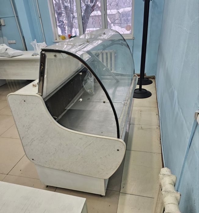 Холодильная витрина