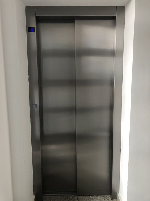 Curatenie scari de bloc / asociatii de proprietari