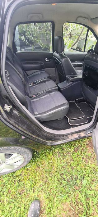 Рено Меган Сценик