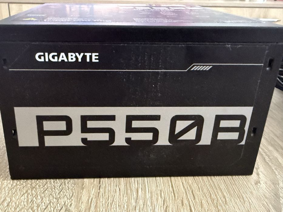 Sursa Gygabyte P550B 550w
