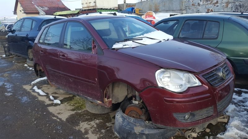 Dezmembram Volkswagen Polo 1.4 benzin tip AUA 75 CP