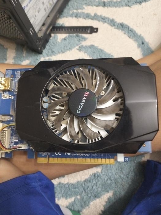 Видео карта Gt-730 2 gb