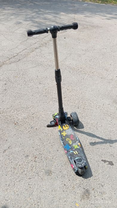 Детский самокат бу