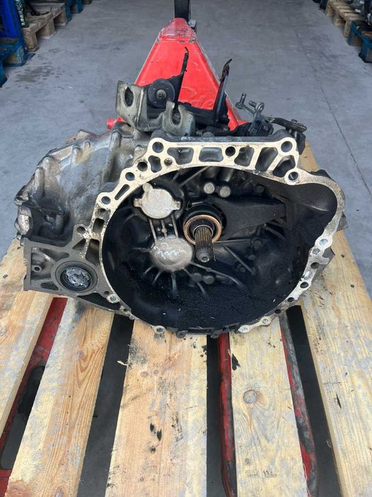 Скоростна Кутия TOYOTA AVENSIS 2.2 D-CAT 177к.с.-Ръчна 6ск.