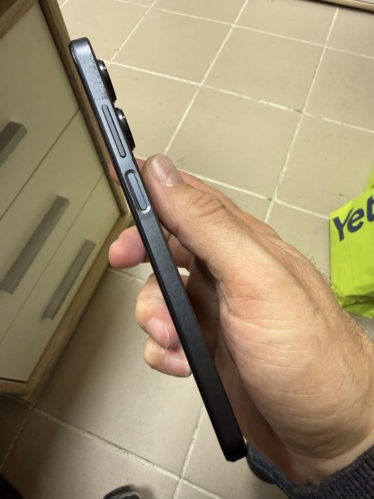 Realme 10 8/256gb - отличен