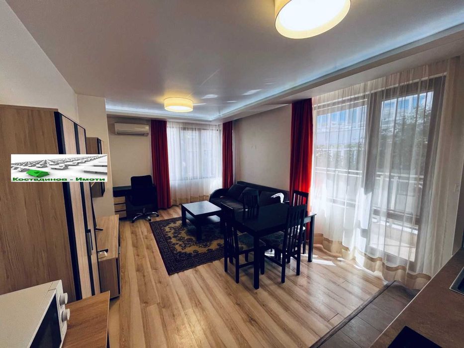 Дава се под наем Двустаен апартамент в Пловдив, Младежки Хълм - 70 кв.м за 498.27 € - Снимка #2