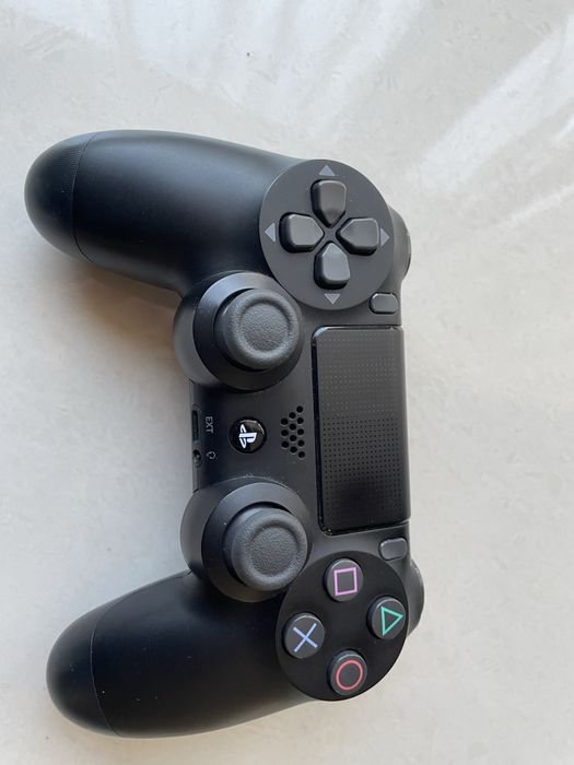 PS4 Slim в гаранция може и бартер за мотор