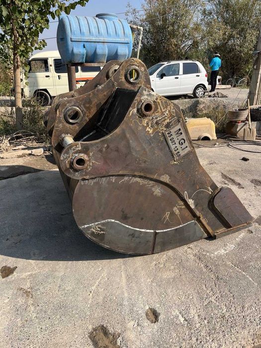 скальные , усиленные ковши для экскаваторов и погрузчиков