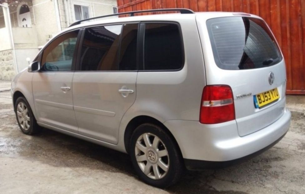 Gura grila ventilatie bord centrala vw touran 2.0 tdi 136 cp azv