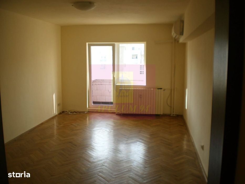 Apartament 3 camere pe bd Decebal stradal — fotografia 1