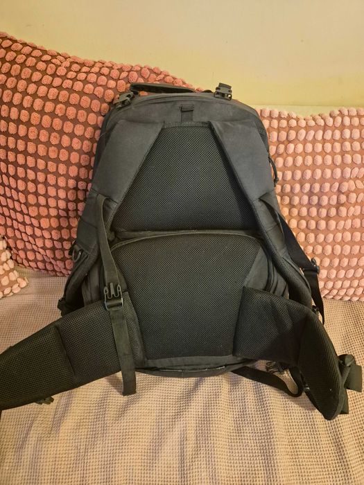 Голяма фото раница Lowepro Compuprimus с размер 56/42/26