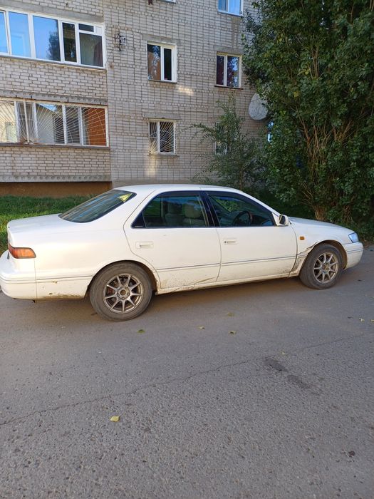 Toyota Camry Gracia