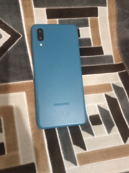 Телефон сатылады