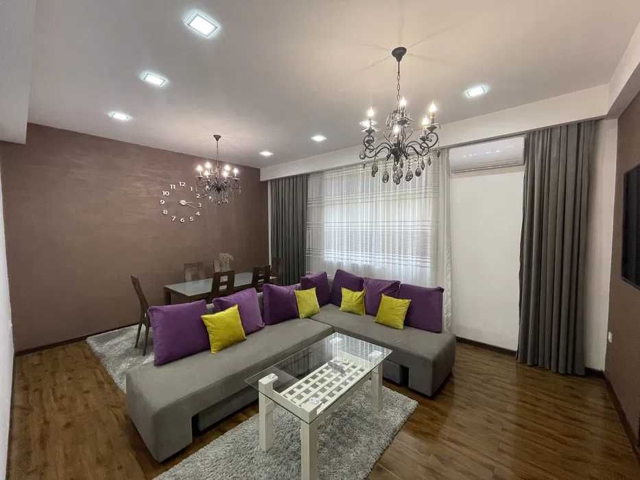 Срочно сдаётся 2-х  комнатная квартира на ЖК Новомосковская