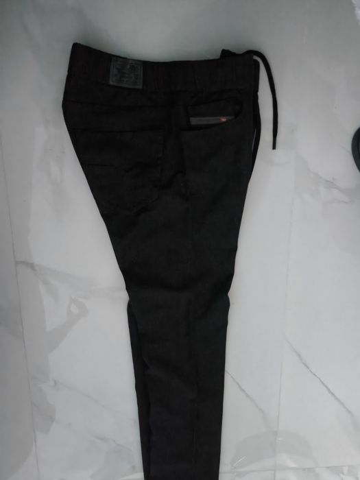 Pantaloni DIESEL Casual  nu Gant Polo Tommy